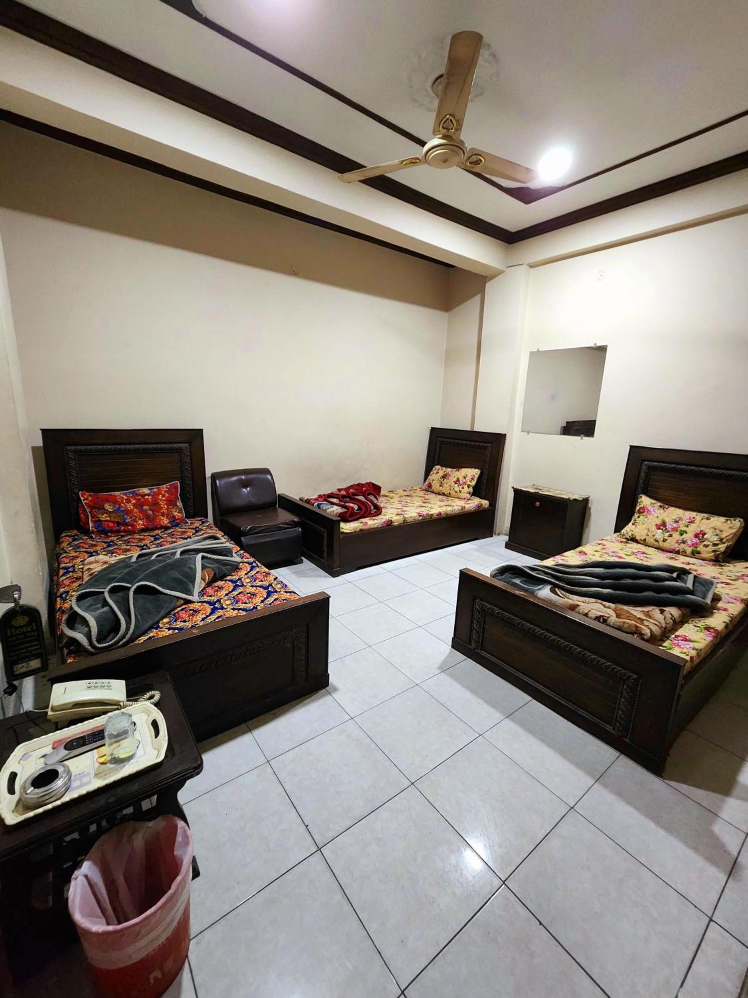 Hotel New Taj International Rawalpindi Exteriör bild